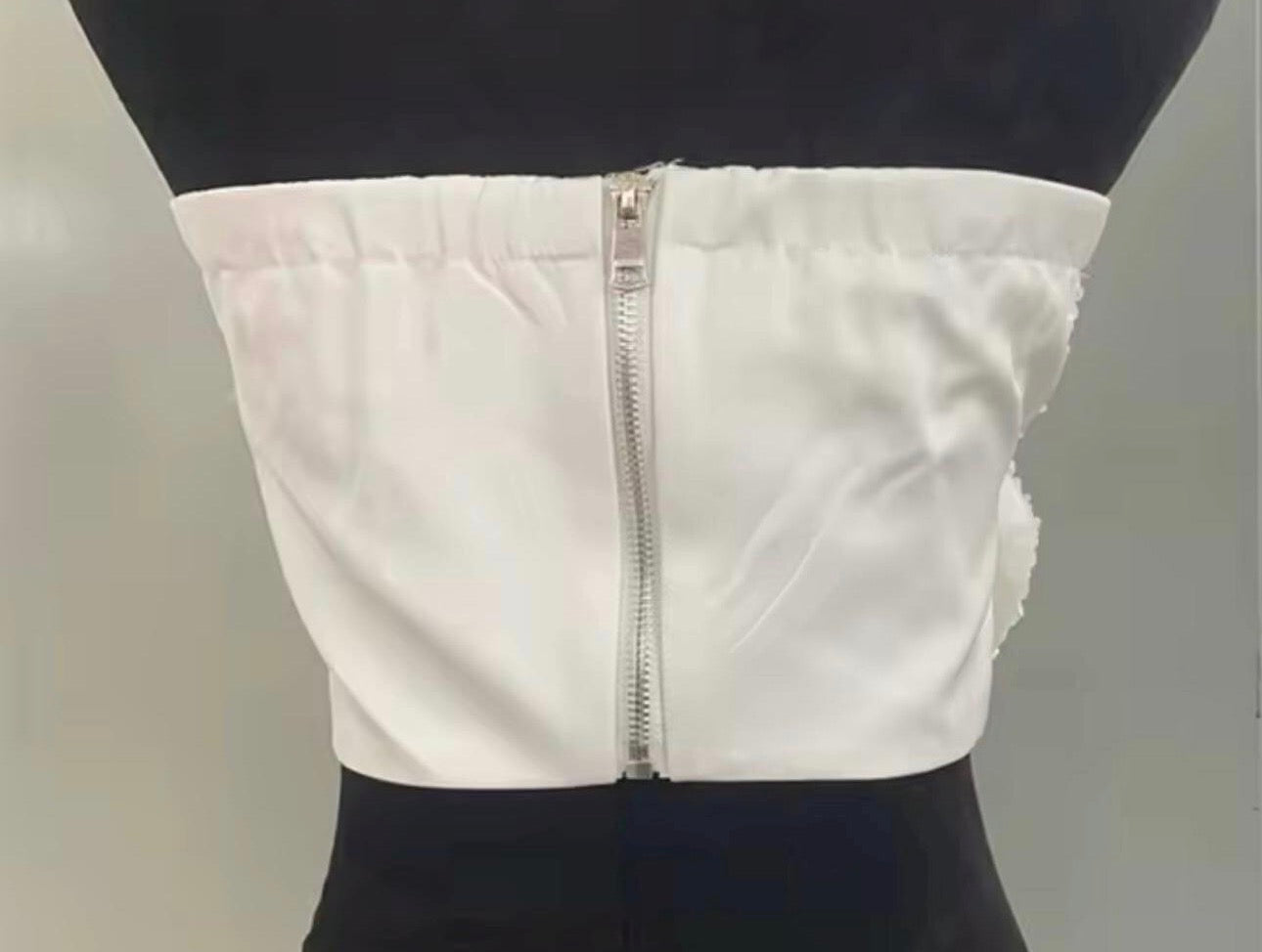 Kyan Strapless Sequin 3D Flower Tube Top