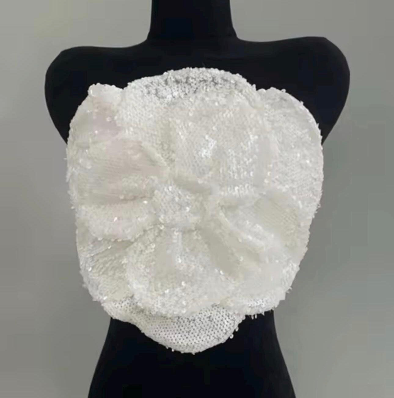 Kyan Strapless Sequin 3D Flower Tube Top